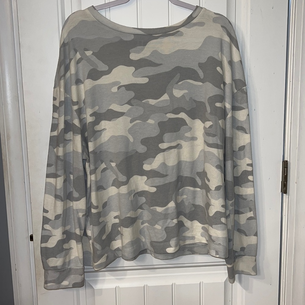 COMFORTABLE PULL OVER
